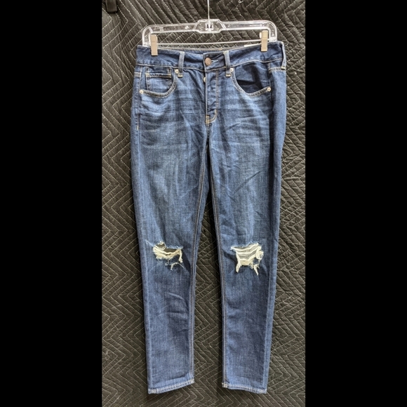 American Eagle Outfitters Denim - American Eagle Distressed Tomgirl Jeans